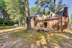 Wilson Family Home: Walk to Community Rec Center!