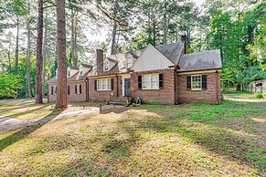 Wilson Family Home: Walk to Community Rec Center!