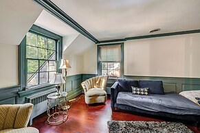 Wilson Family Home: Walk to Community Rec Center!