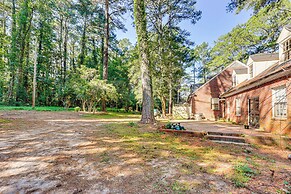 Wilson Family Home: Walk to Community Rec Center!