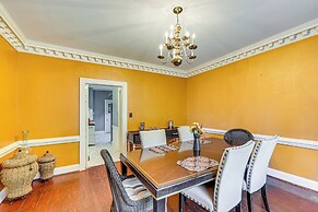 Wilson Family Home: Walk to Community Rec Center!