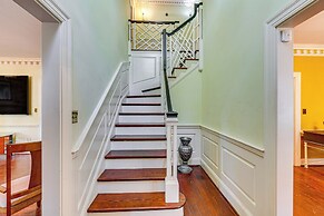 Wilson Family Home: Walk to Community Rec Center!