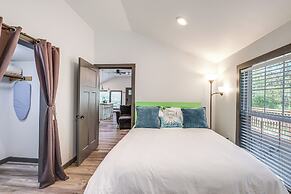 2 Mi to Warm Springs Pools: Home w/ Large Yard!