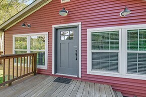 2 Mi to Warm Springs Pools: Home w/ Large Yard!