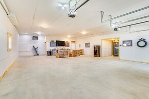 Balcony & Views: Sturgis 'twin Peaks' Cabin