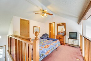 3 Mi to Branson Strip: Condo w/ Golf Course View!