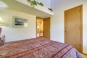 3 Mi to Branson Strip: Condo w/ Golf Course View!