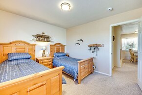 Mtn Views & Private Courtyard: Home in Pueblo West