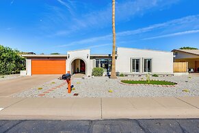 Fenced Pool & Yard: Pet-friendly Glendale Home