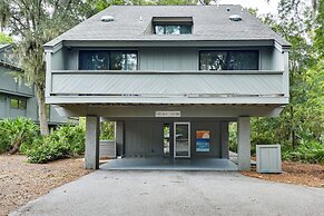 Walk to Beach: Unique Sea Pines Getaway!