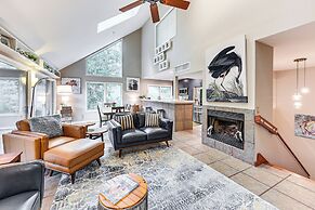 Walk to Beach: Unique Sea Pines Getaway!