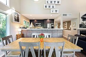 Walk to Beach: Unique Sea Pines Getaway!