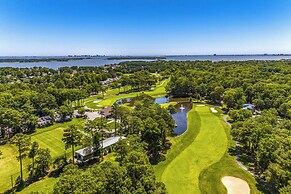 Waterfront Home w/ Views, Hot Tub in Ocean Pines!
