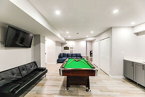 Waterfront Home w/ Views, Hot Tub in Ocean Pines!