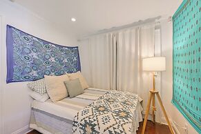 Walk to Ocean: Pet-friendly Home in Long Beach!