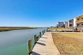 3 Mi to Beach: Waterfront Condo in Chincoteague!