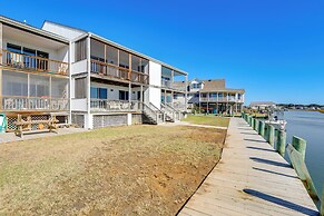 3 Mi to Beach: Waterfront Condo in Chincoteague!