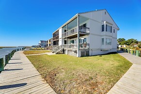 3 Mi to Beach: Waterfront Condo in Chincoteague!