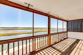 3 Mi to Beach: Waterfront Condo in Chincoteague!