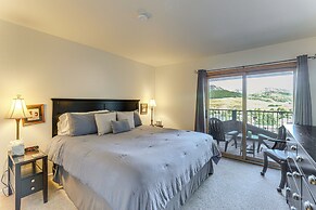 Walk to Ski Lifts: Cozy Crested Butte Condo