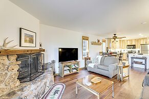Walk to Ski Lifts: Cozy Crested Butte Condo