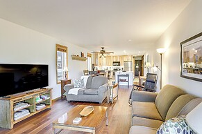 Walk to Ski Lifts: Cozy Crested Butte Condo