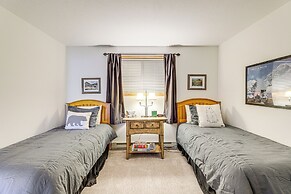 Walk to Ski Lifts: Cozy Crested Butte Condo