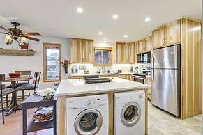 Walk to Ski Lifts: Cozy Crested Butte Condo