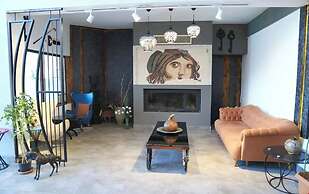 Atroa Otel