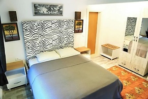 Atroa Otel