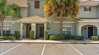 Family Townhome w Private Pool