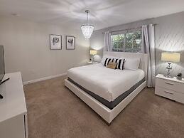 Family Townhome w Private Pool