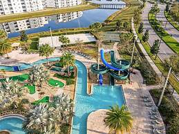 Family Townhome w Private Pool