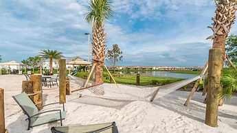 Family Townhome w Private Pool