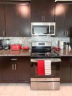 Family Townhome w Private Pool