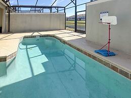 Family Townhome w Private Pool