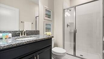 Family Townhome w Private Pool