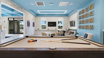 Family Townhome w Private Pool