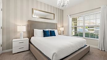 Family Townhome w Private Pool