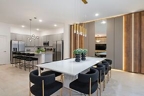 5911 Luxury 10bd Family Home For an Unforgettable Vacation