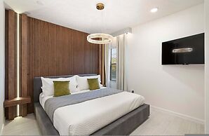 5911 Luxury 10bd Family Home For an Unforgettable Vacation