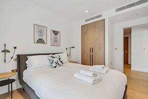 Timeless London Charm