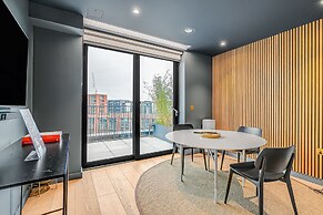 Chic 3-bedroom Condo