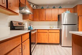 Upstay - Condo With Pool-gym-games-bbq - Walk to Uoft