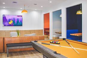 Upstay - Condo With Pool-gym-games-bbq - Walk to Uoft