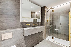 London Joy in London