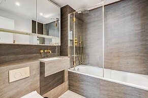 Refined 3-bedroom Condo