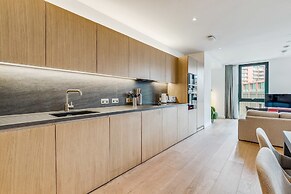 Refined 3-bedroom Condo