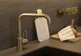 The Magnificent Enclave