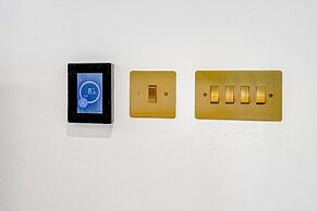 Discovering London Wonder